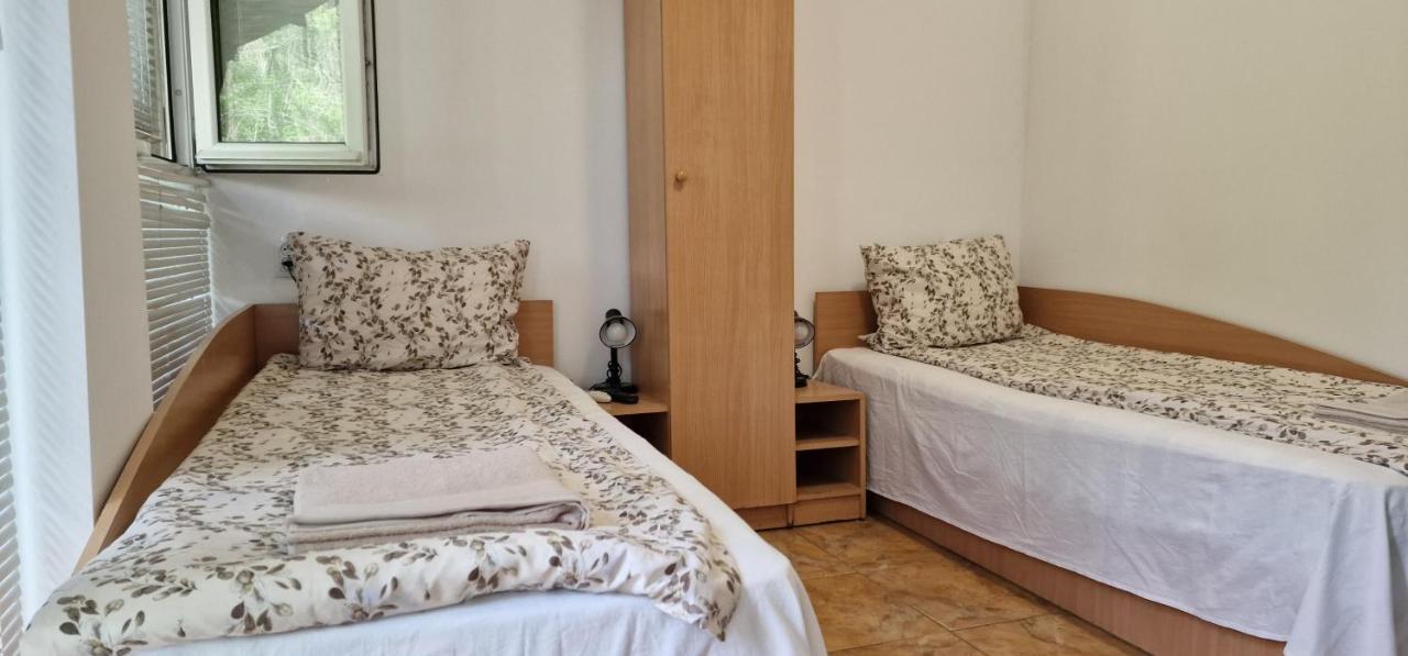Guest House Selin ヴェリコ・タルノヴォ エクステリア 写真